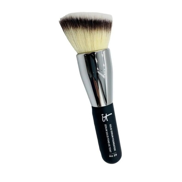 It Cosmetics Solid Serum Foundation Brush #29 - Picture 3 of 3